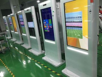 Removable Photo Booth Kiosk 43 Inch Tempred Glass Surface Full HD LED Panel