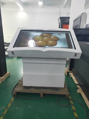 2500 Nits Outdoor Digital Signage 8g Ram FCC Digital Signage Lcd Display